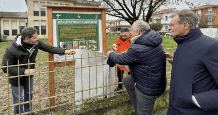Scuola Bortolan a Vicenza: piuantano 94 piante in giardino Spiller, Guzzo, Battistolli