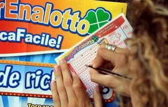 Superenalotto, numeri combinazione vincente oggi 9 gennaio