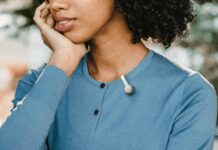 SwitchBot e il “secondo cervello” indossabile: arriva AI MindClip