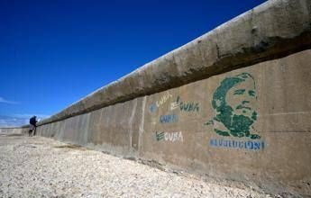 Trump, Cuba nel mirino: “Stop petrolio dal Venezuela, consiglio un accordo”