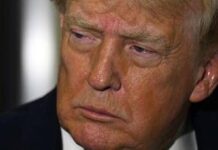 Trump ancora in calo di popolarità: il 61% disapprova il suo operato