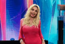 Valeria Marini, la truffa alla madre: “Grazie alla fede ne siamo uscite”