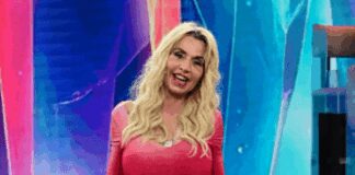 Valeria Marini, la truffa alla madre: “Grazie alla fede ne siamo uscite”