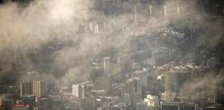 Venezuela, italiana a Caracas sotto choc: “Casa tremava per esplosioni, file infinite ai negozi”