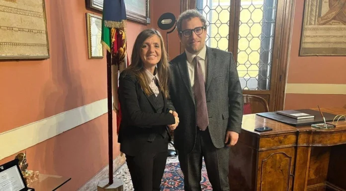 Vicenza, a palazzo Trissino confronto Regione-Comune sulle politiche sociali e ai Musei civici due dipinti antichi in dono Vicenza, a Palazzo Trissino il sindaco Giacomo Possamai incontra l'assessora Paola Poma