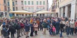 Vicenza, piazza delle Erbe per l’Iran: i commenti di Fantò (PSI) e Rolando per la libertà Vicenza a piazza delle Erbe per l’Iran