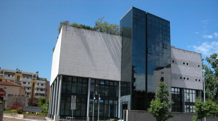 Terziario vicentino, il bilancio 2025: tiene il turismo, soffre l’abbigliamento confcommercio vicenza sede