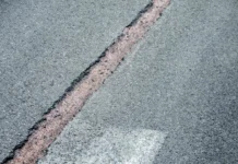 Fibra ottica nel Vicentino, stop ai cantieri selvaggi: entro fine mese un protocollo d’intesa fibra ottica strada vicenza vicentino