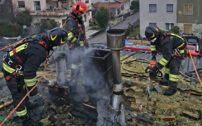 incendio tetto San Vito di Leguzzano