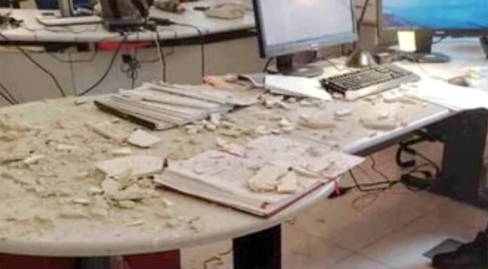 Paura in Municipio a Vicenza, crolla l’intonaco in un ufficio della Ragioneria: nessun ferito palazzo trissino crollo intonaco