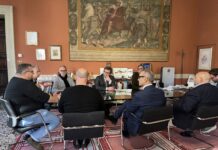 Questura di Vicenza, sit-in agenti e visita alle istituzioni. Sindaco Possamai: “Sono i primi a denunciare la carenza di personale” possamai carenza organico polizia vicenza