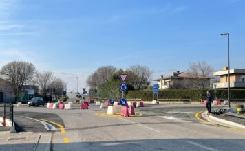 Romano d’Ezzelino dice addio ai semafori: operativa la nuova rotatoria in via Nardi semafori Romano d'Ezzelino rotatoria via Nard sp 57