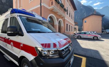 Ulss 7 Pedemontana: nuova ambulanza per Enego e Alta Val Brenta con base a Cismon del Grappa. Dimezzati i tempi dei soccorsi nuova ambulanza ulss 7