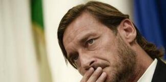 Abbandono di minore, archiviazione per Francesco Totti e Noemi Bocchi