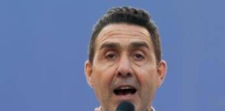 Antisemitismo, Vannacci contro proposta Scotto: “Liberticida, si preoccupi delle strade intitolate all’infoibatore Tito”