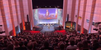 Coface stima crescita globale 2026 al 2,6%, revisioni al rialzo in Risk Review