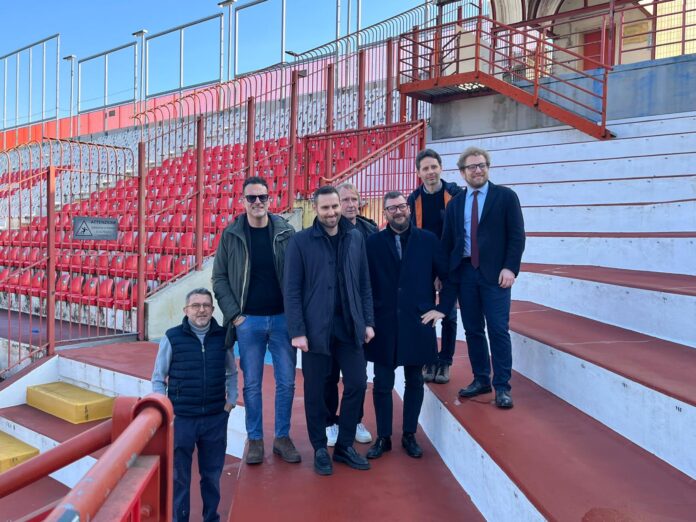 curva azzurra stadio menti riapertura