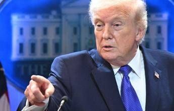 Dazi, Trump: “Aumento tariffe del 15 per cento con effetto immediato”