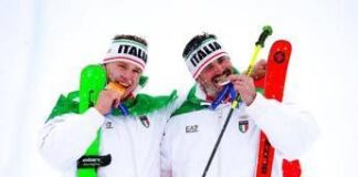 Deromedis-Tomasoni, sorrisi a Casa Italia per la doppietta a Milano Cortina: “Intelligenti per una volta, di solito ci buttiamo fuori”