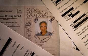 Epstein, nuovi dettagli: finanziere ‘orchestrò’ relazione tra fratello di Musk e una donna