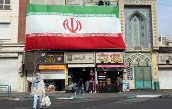 Iran-Usa, agenzia nucleare di Teheran: “Diluiremo uranio al 60% se sanzioni revocate”