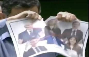 Iran, deputato straccia foto dei leader europei: c’è anche Mattarella. Tajani convoca l’ambasciatore