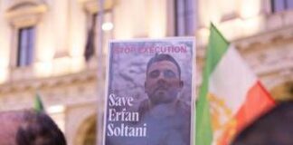 Iran, il legale di Erfan Soltani: “E’ stato rilasciato su cauzione”