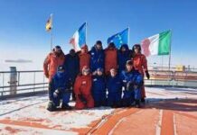 Isolati a -80°C nel buio totale: inizia l’odissea di 12 eroi dell’Antartide