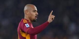 Malen steso da Dossena in contropiede, Gasperini chiede rosso: proteste in Roma-Cagliari