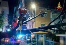 Maltempo in Campania, frana a Vietri: 5 famiglie evacuate. Allerta arancione in Calabria