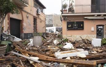 Maltempo, stop per 6 mesi pagamenti bollette in zone colpite da ciclone Harry