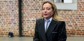 Meloni e i venti del Limburgo: “Sto congelando”