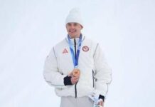 Milano Cortina, la storia di Jake Canter: dieci anni fa ha rischiato di morire, oggi è bronzo alle Olimpiadi