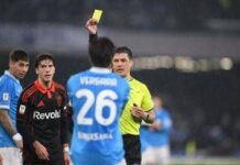 Olivera abbatte Smolcic, arbitro assegna rigore. Conte chiede un rosso: caos in Napoli-Como