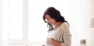 Ostetriche, ‘leggere a voce alta diventa una cura già in grembo’