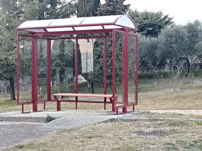 nuova pensilina a Montebello Vicentino