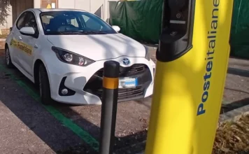 Poste Italiane, ricarica elettrica in provincia di Vicenza: 30 colonnine già attive colonnine Poste Vicenza