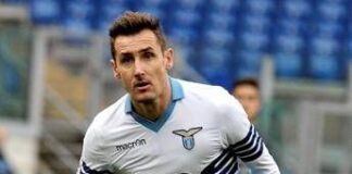 Quando il calciatore aiuta l’arbitro, i due precedenti di Miroslav Klose: ‘l’anti-Bastoni’