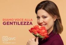 Qvc Italia, nuova campagna dedicata alla gentilezza come forza del cambiamento