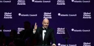 Riammissione Russia, anche Ue boccia Infantino: “Non si ignori dolore causato da guerra”