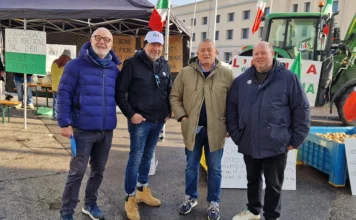 Agricoltori in rivolta a Verona, Szumski: “Norme sui nitrati peggio dell’Europa” Riccardo Szumski agricoltori veneti