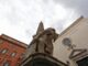 Roma, danneggiata scultura dell’Elefantino in piazza della Minerva: zanna spezzata