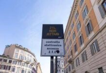 Roma, sì al ticket di accesso alla ztl per le auto elettriche: al via dal 1° luglio