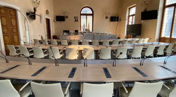 Tav Vicenza a Est: capigruppo chiedono dibattito in Consiglio comunale Sala Bernarda, consiglio comunale di Vicenza rebranding Agsm Aim Magis Mozione Forze Ordine vicenza Consulta persone straniere Tav est