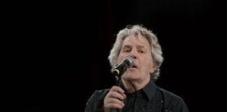 Sanremo 2026, Fausto Leali riceve il ‘premio alla carriera’: 60 anni di musica