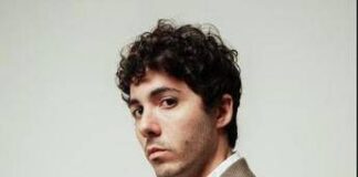 Sanremo 2026, Fulminacci: “Torno per divertirmi, il quinto posto è l’ideale”