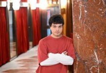 Sanremo 2026, Leo Gassmann chi è: gli esordi, il vero cognome, il gesto eroico