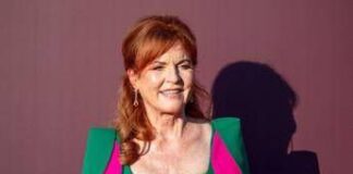 Sarah Ferguson deve tornare al lavoro: “Ha bisogno di soldi”