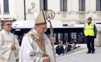 Anno Giubilare Mariano e della Rinascita Monte Berico 600, Stefani alla messa di Parolin: «Occasione per riflettere sui valori dei veneti» Anno Giubilare Mariano e della Rinascita Monte Berico 600, il cardinale Pietro Parolin entra a Monte Berico per la messa dell'8 febbraio 2026