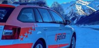 Svizzera, treno deraglia nel canton vallese: molti feriti